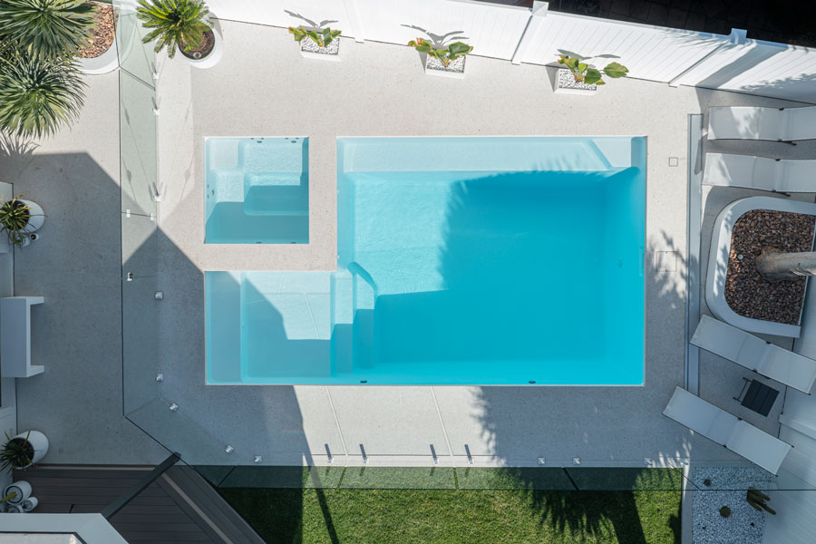 Pool-Envy-Whitehaven-7-Polo-White_web.jpg