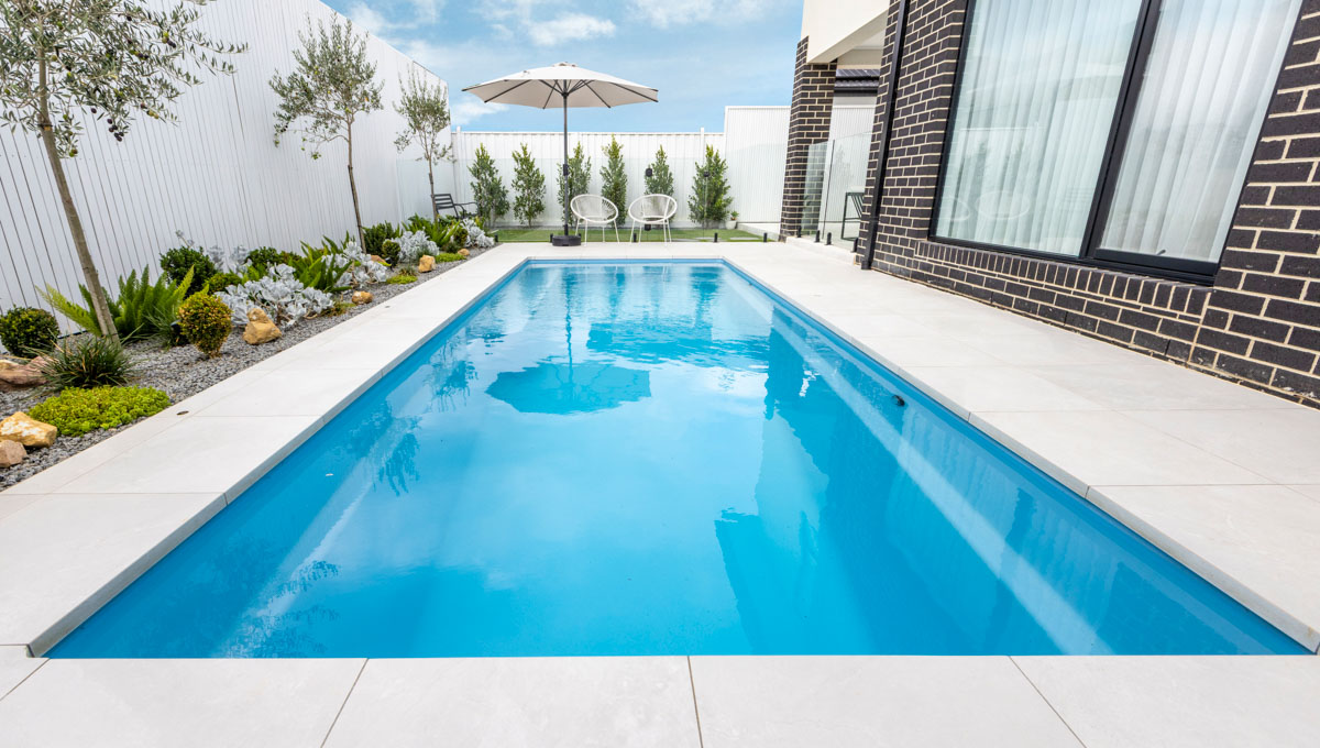 billabong-7.2m-2.8m-sky-blue-shimmer-mornington-galleryimage-7-1.jpg