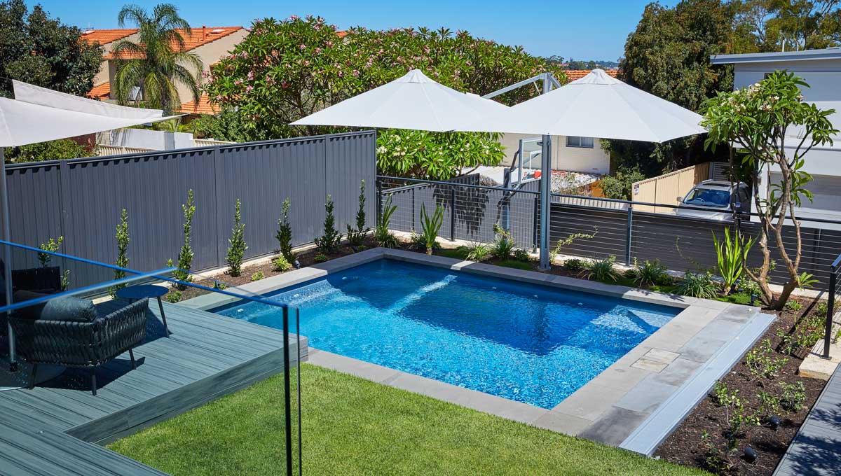 brampton-5.2m-4.4m-hampton-grey-shimmer-como-galleryimage-8-1.jpg