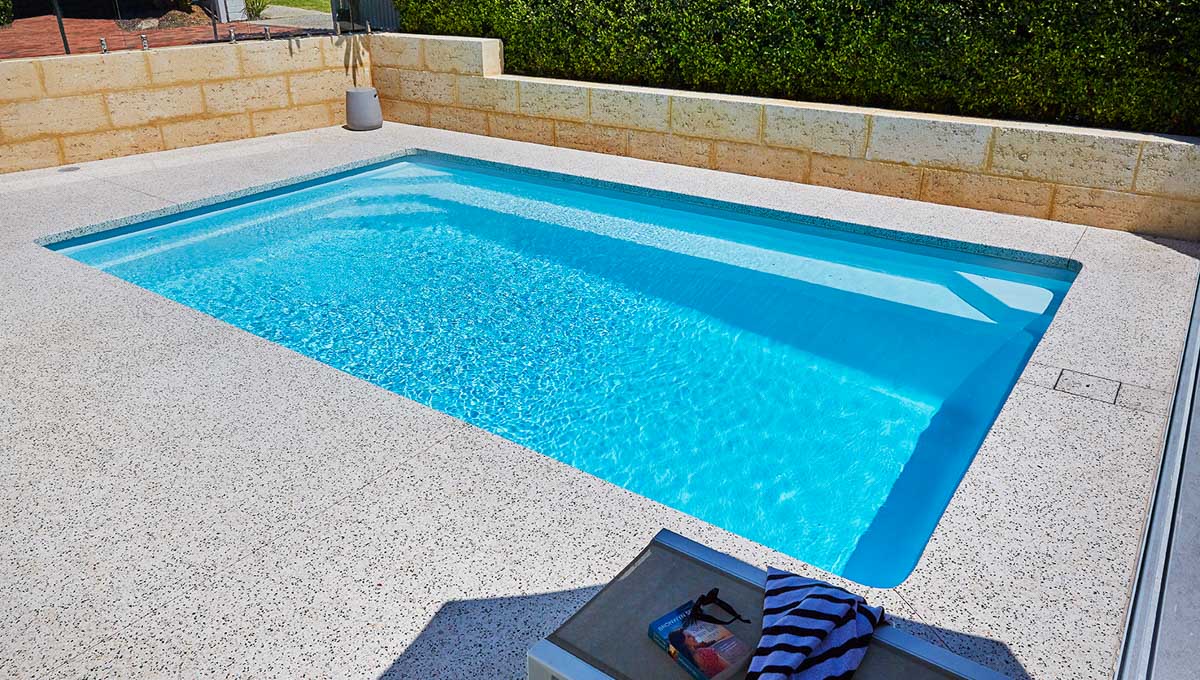 brampton-7.2m-4.4m-royal-alpine-white-shimmer-wembley-downs-galleryimage-4-1.jpg