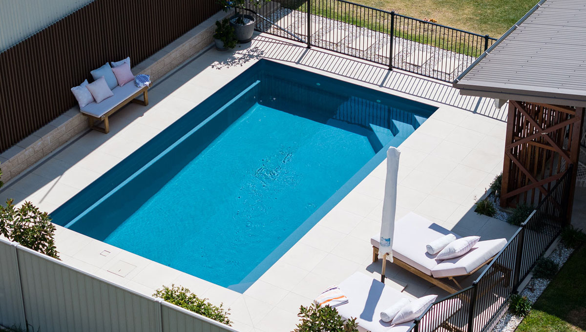 brampton-8.2m-4.4m-hampton-grey-shimmer-warwick-galleryimage-16-1.jpg