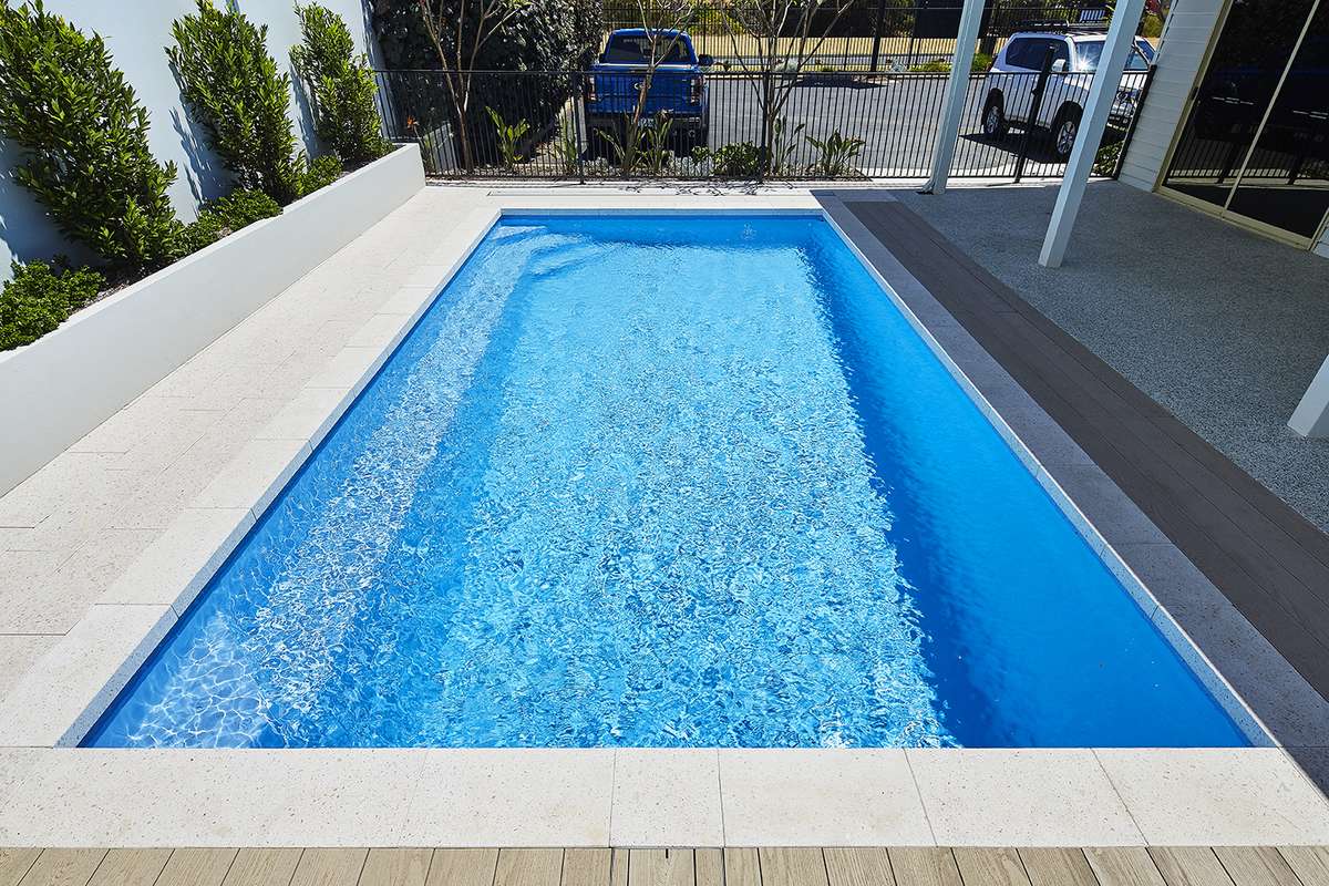 cottesloe-8m-sapphire-blue-sparkle-mandurah-4.jpg