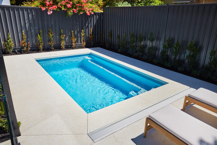 hamilton-slimline-5.5m-3m-silver-sparkle-mt-lawley-galleryimage-1.jpg