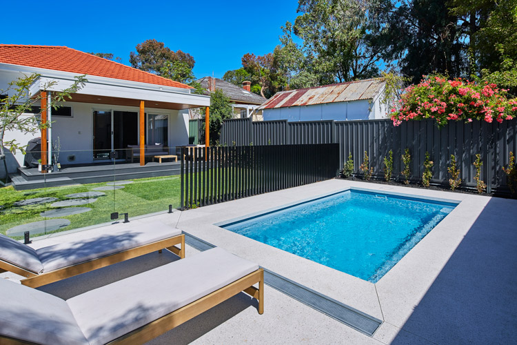 hamilton-slimline-5.5m-3m-silver-sparkle-mt-lawley-galleryimage-9.jpg