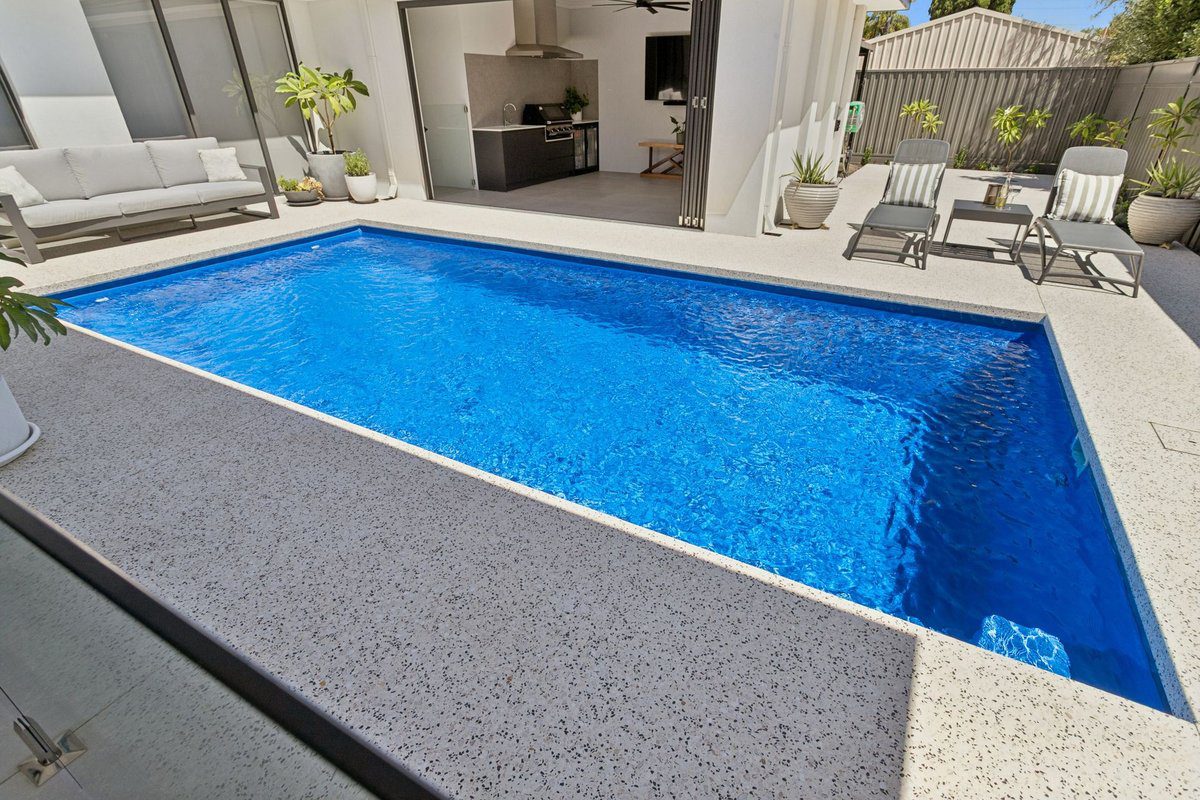 horizon-7-5m-x-3-6m-ocean-reef-blue-sparkle-belmont-6.jpg